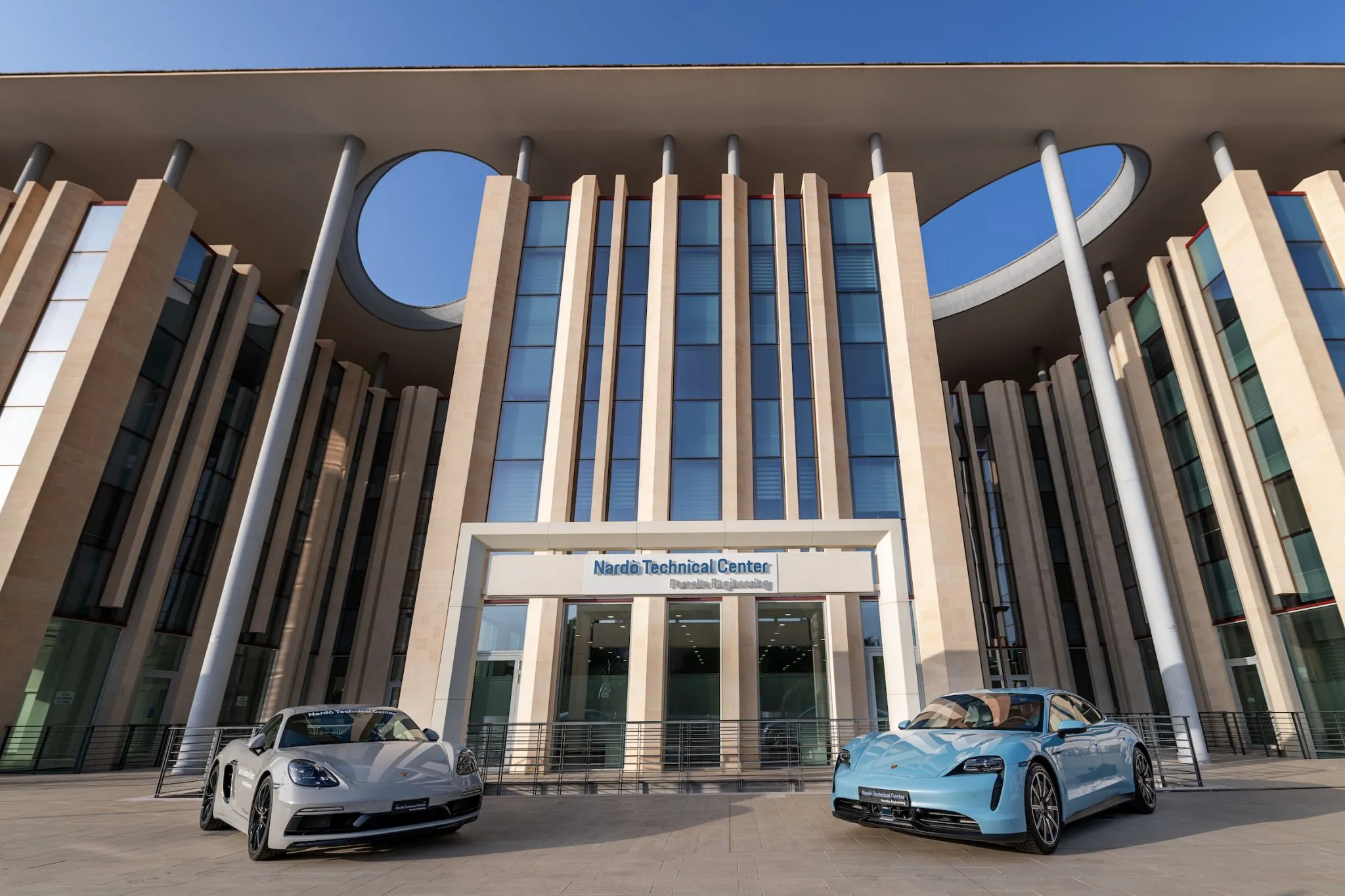 Nardò Technical Center by Porsche Engineering a Nardò: Salento, Puglia