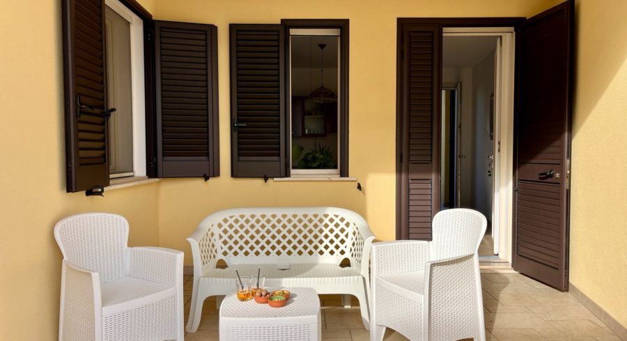 Yellow Beachfront house